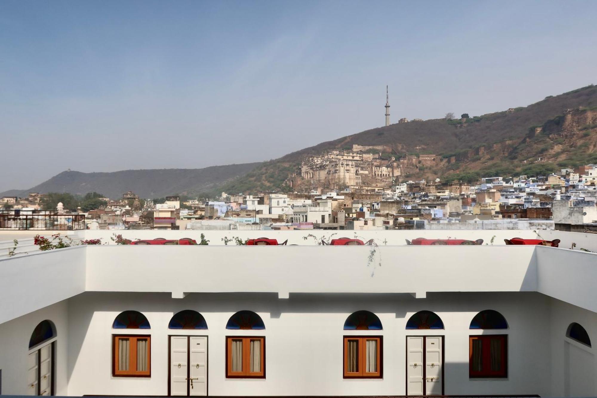 فندق ديف نيواس  Būndi المظهر الخارجي الصورة